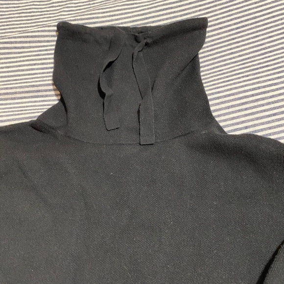 Universal thread sweater - Picture 4 of 4